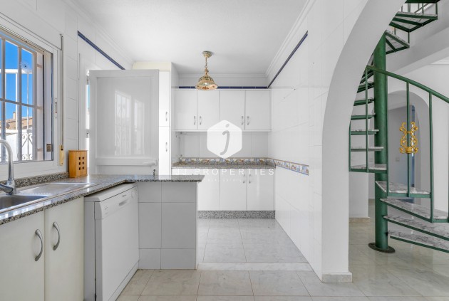 Aus zweiter Hand - Villa -
Rojales - Inland