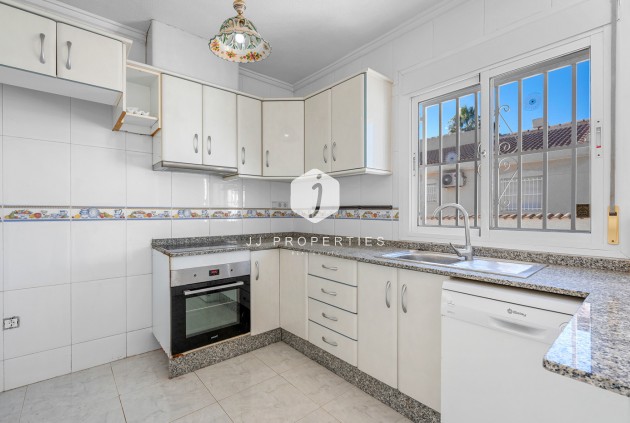 Aus zweiter Hand - Villa -
Rojales - Inland