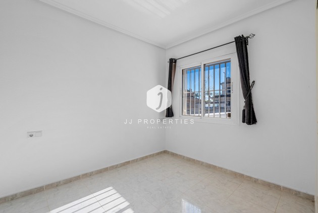 Aus zweiter Hand - Villa -
Rojales - Inland