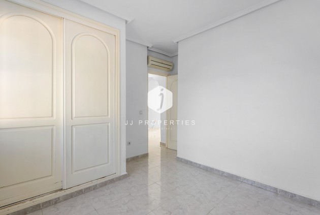 Aus zweiter Hand - Villa -
Rojales - Inland