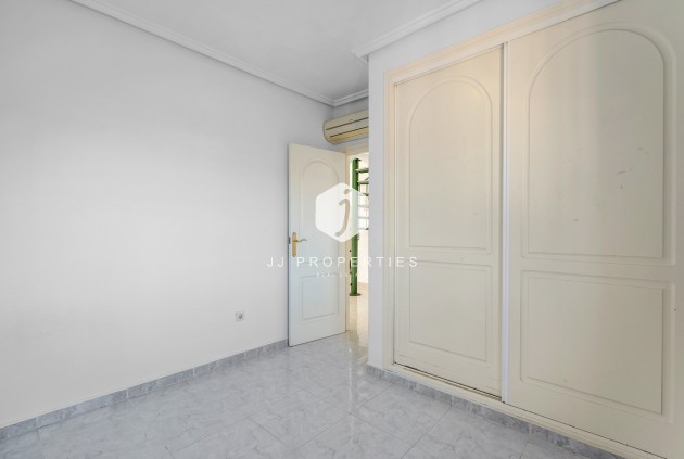 Aus zweiter Hand - Villa -
Rojales - Inland