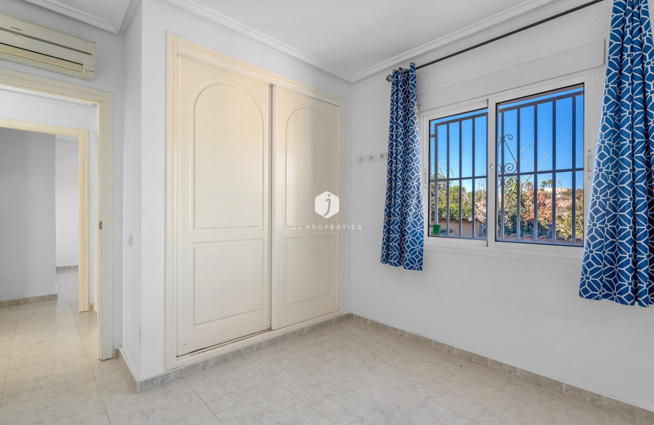 Aus zweiter Hand - Villa -
Rojales - Inland