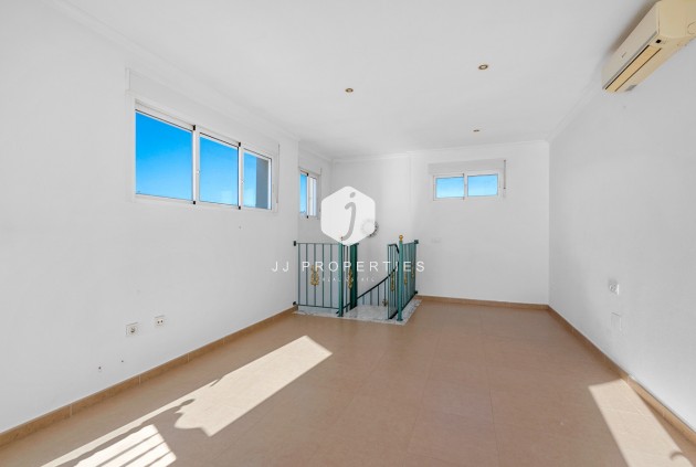 Aus zweiter Hand - Villa -
Rojales - Inland