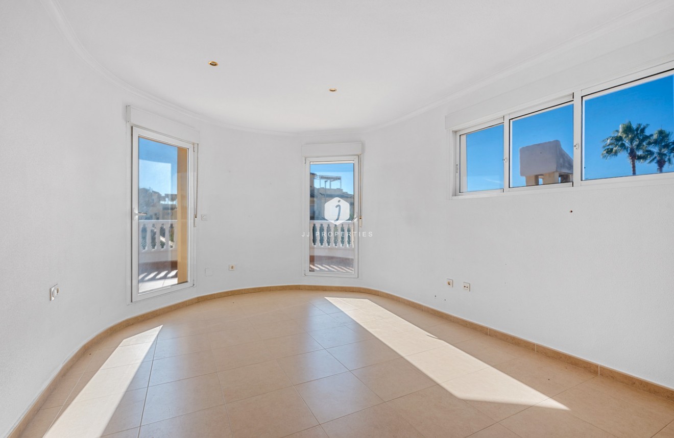 Aus zweiter Hand - Villa -
Rojales - Inland