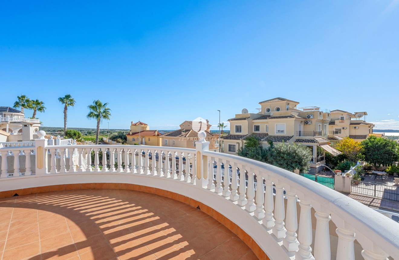 Aus zweiter Hand - Villa -
Rojales - Inland