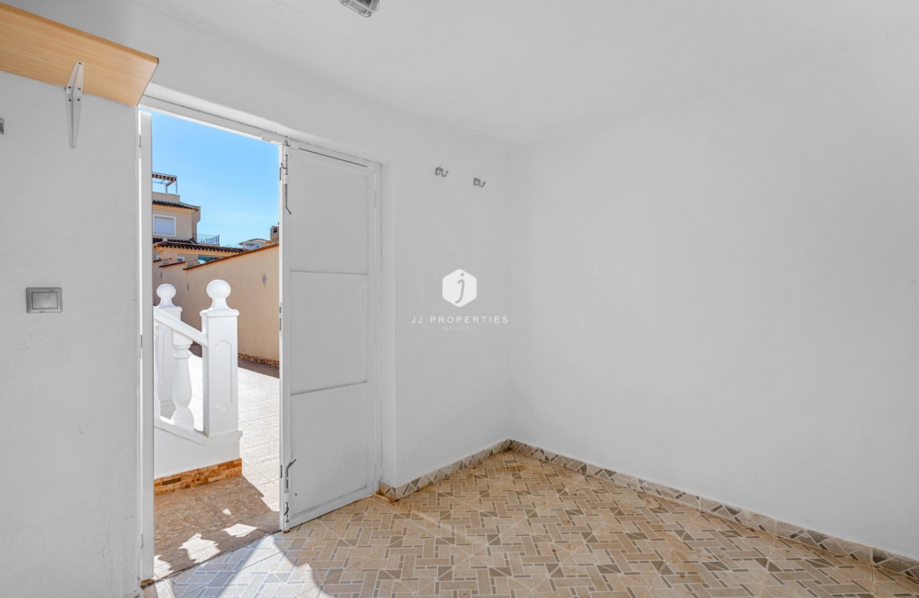 Aus zweiter Hand - Villa -
Rojales - Inland