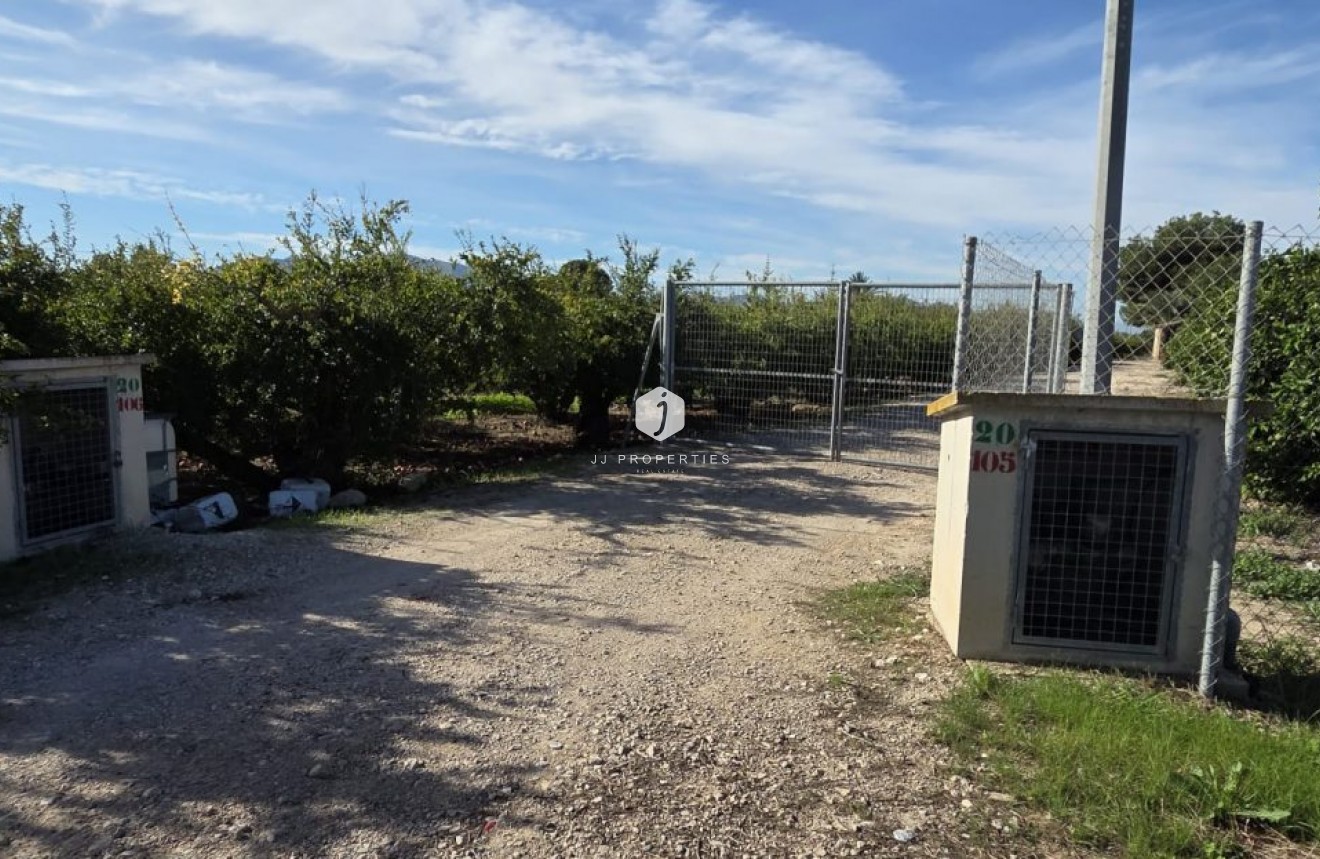 Aus zweiter Hand - Landgut -
Albatera - Inland