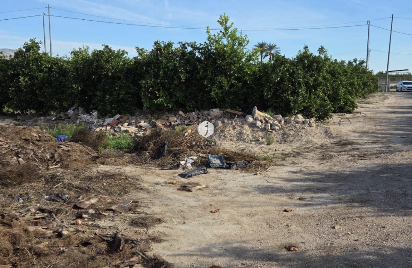 Aus zweiter Hand - Landgut -
Albatera - Inland