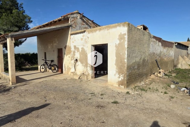 Aus zweiter Hand - Landgut -
Albatera - Inland