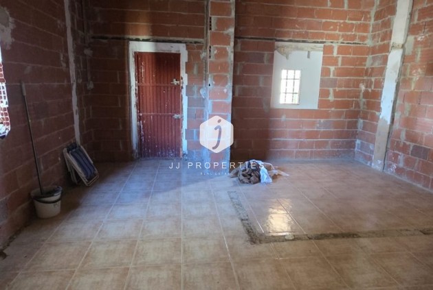 Aus zweiter Hand - Landgut -
Albatera - Inland