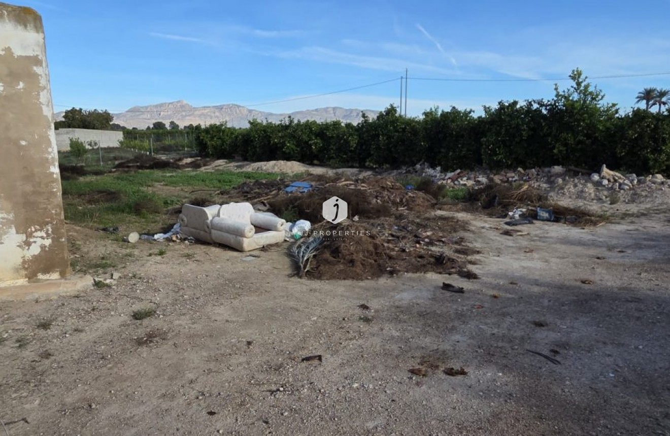 Aus zweiter Hand - Landgut -
Albatera - Inland