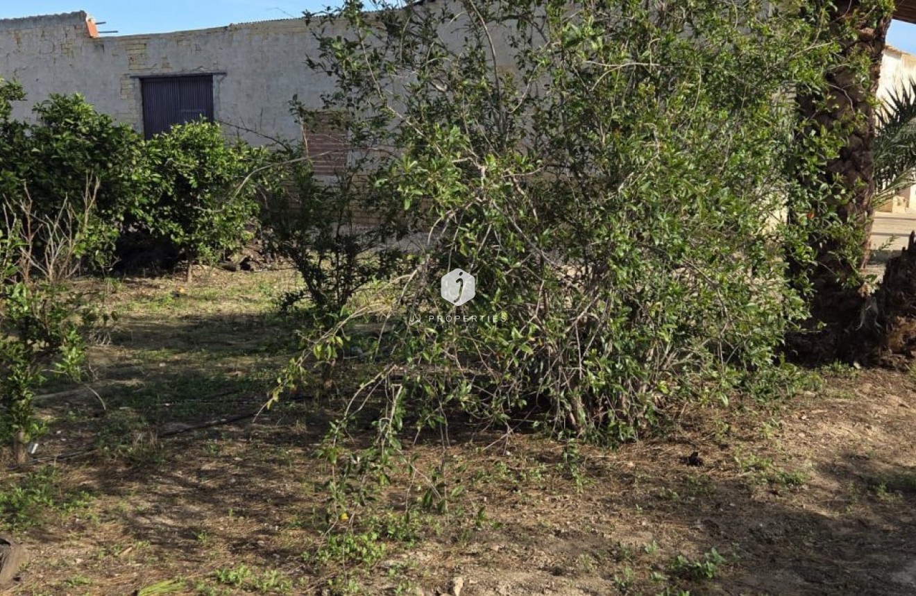 Aus zweiter Hand - Landgut -
Albatera - Inland