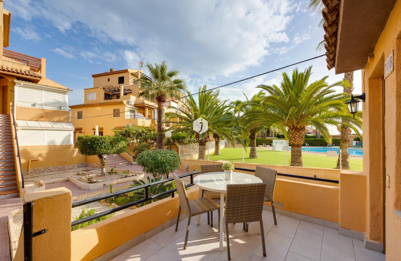 Resale - Apartment / flat -
Torrevieja - Costa Blanca
