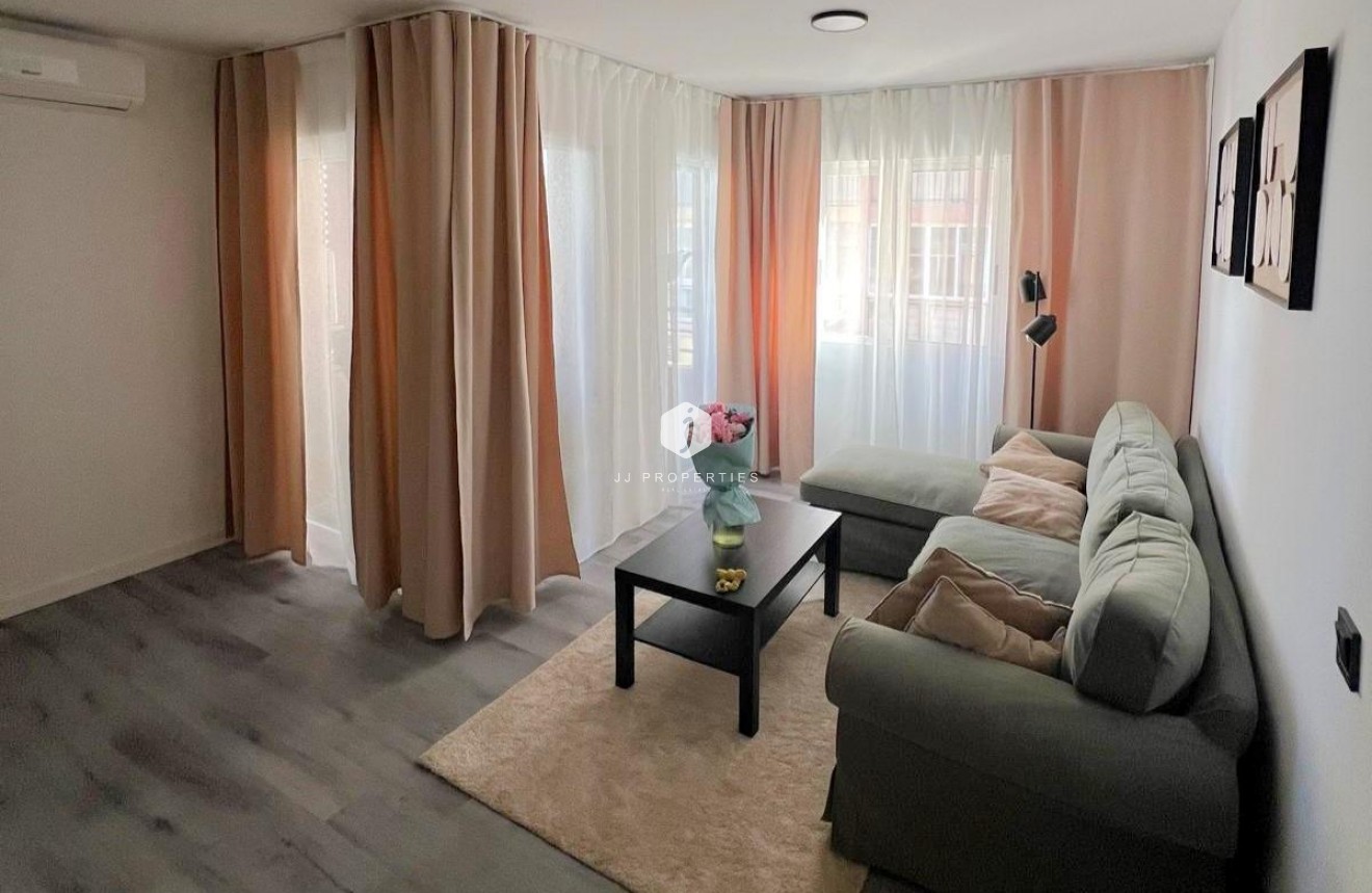 Aus zweiter Hand - Wohnung -
Torrevieja - Curva Del Palangre