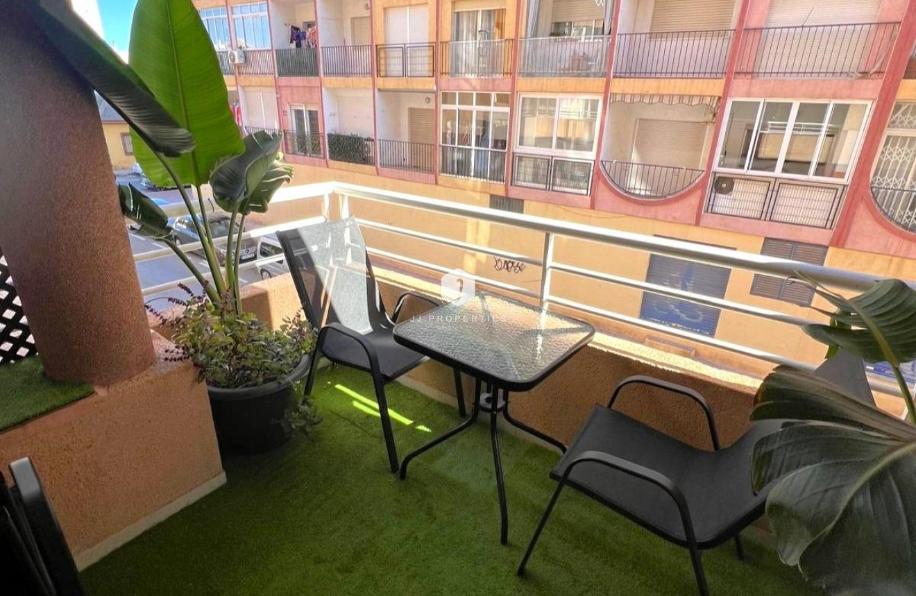 Aus zweiter Hand - Wohnung -
Torrevieja - Curva Del Palangre