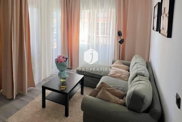 Aus zweiter Hand - Wohnung -
Torrevieja - Curva Del Palangre