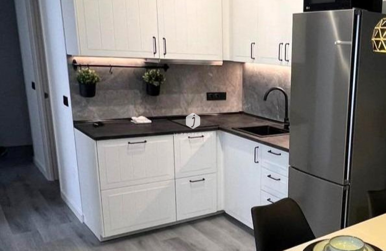 Aus zweiter Hand - Wohnung -
Torrevieja - Curva Del Palangre