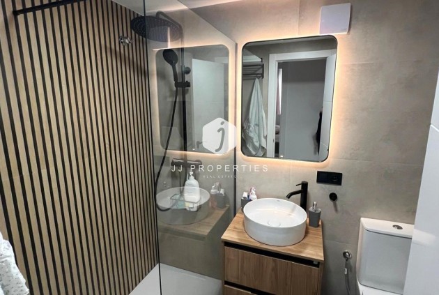 Aus zweiter Hand - Wohnung -
Torrevieja - Curva Del Palangre