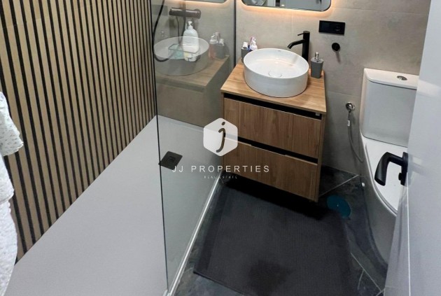 Aus zweiter Hand - Wohnung -
Torrevieja - Curva Del Palangre