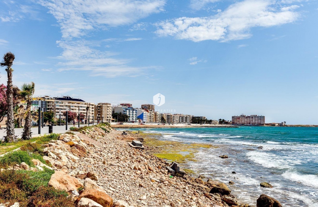 Aus zweiter Hand - Wohnung -
Torrevieja - Curva Del Palangre