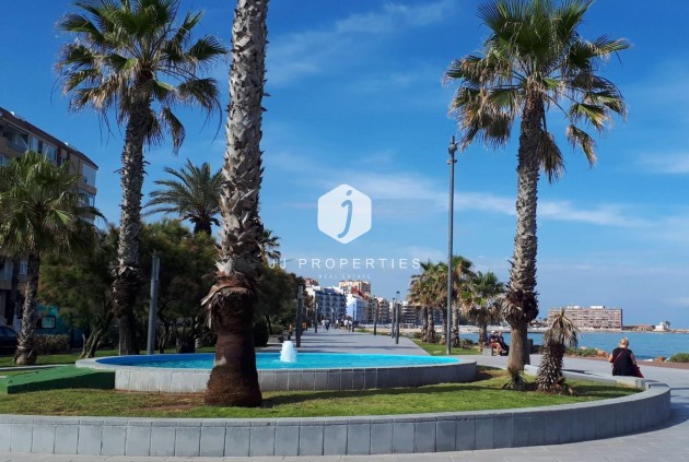 Aus zweiter Hand - Wohnung -
Torrevieja - Curva Del Palangre