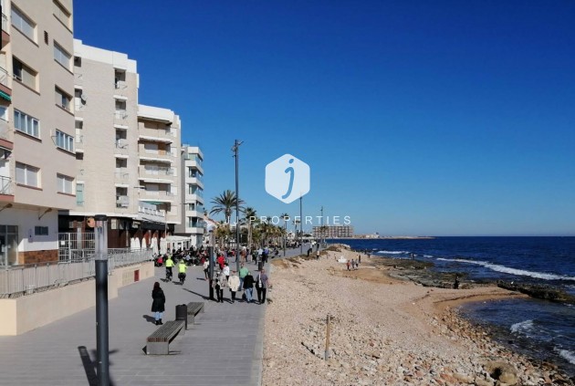 Aus zweiter Hand - Wohnung -
Torrevieja - Curva Del Palangre