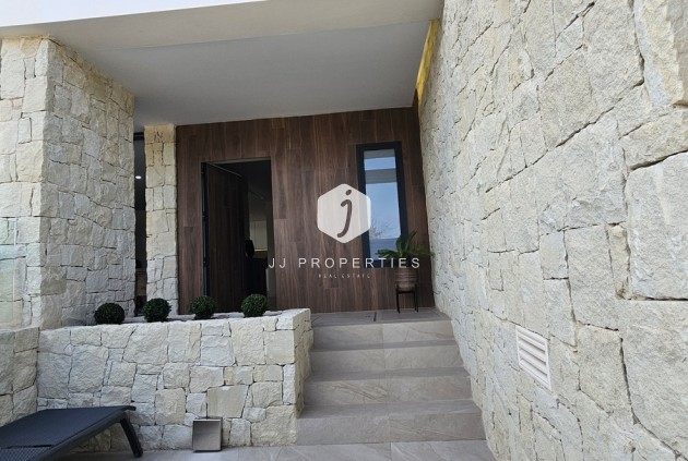 Resale - Villa -
Dolores - Sector 4