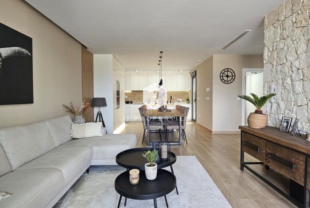 Resale - Villa -
Dolores - Sector 4