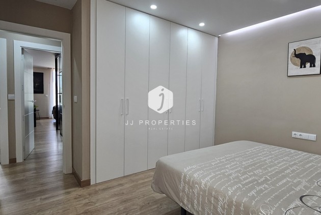 Resale - Villa -
Dolores - Sector 4