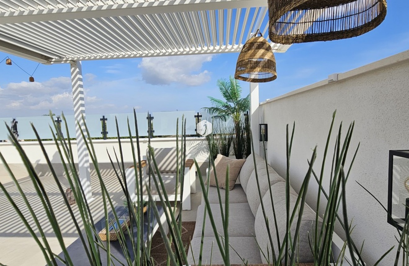 Resale - Villa -
Dolores - Sector 4