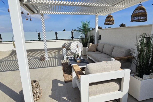 Resale - Villa -
Dolores - Sector 4