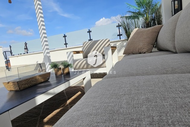 Resale - Villa -
Dolores - Sector 4