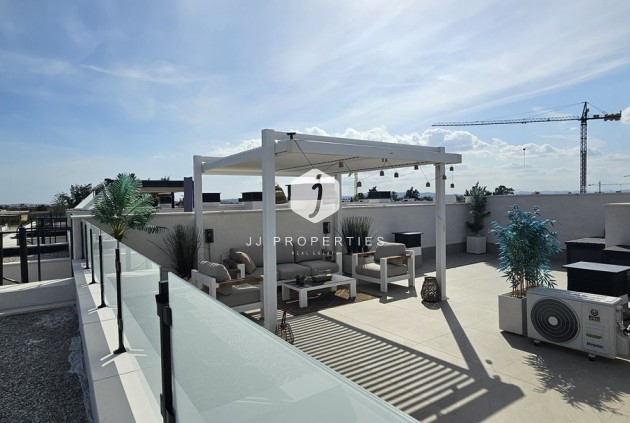 Resale - Villa -
Dolores - Sector 4