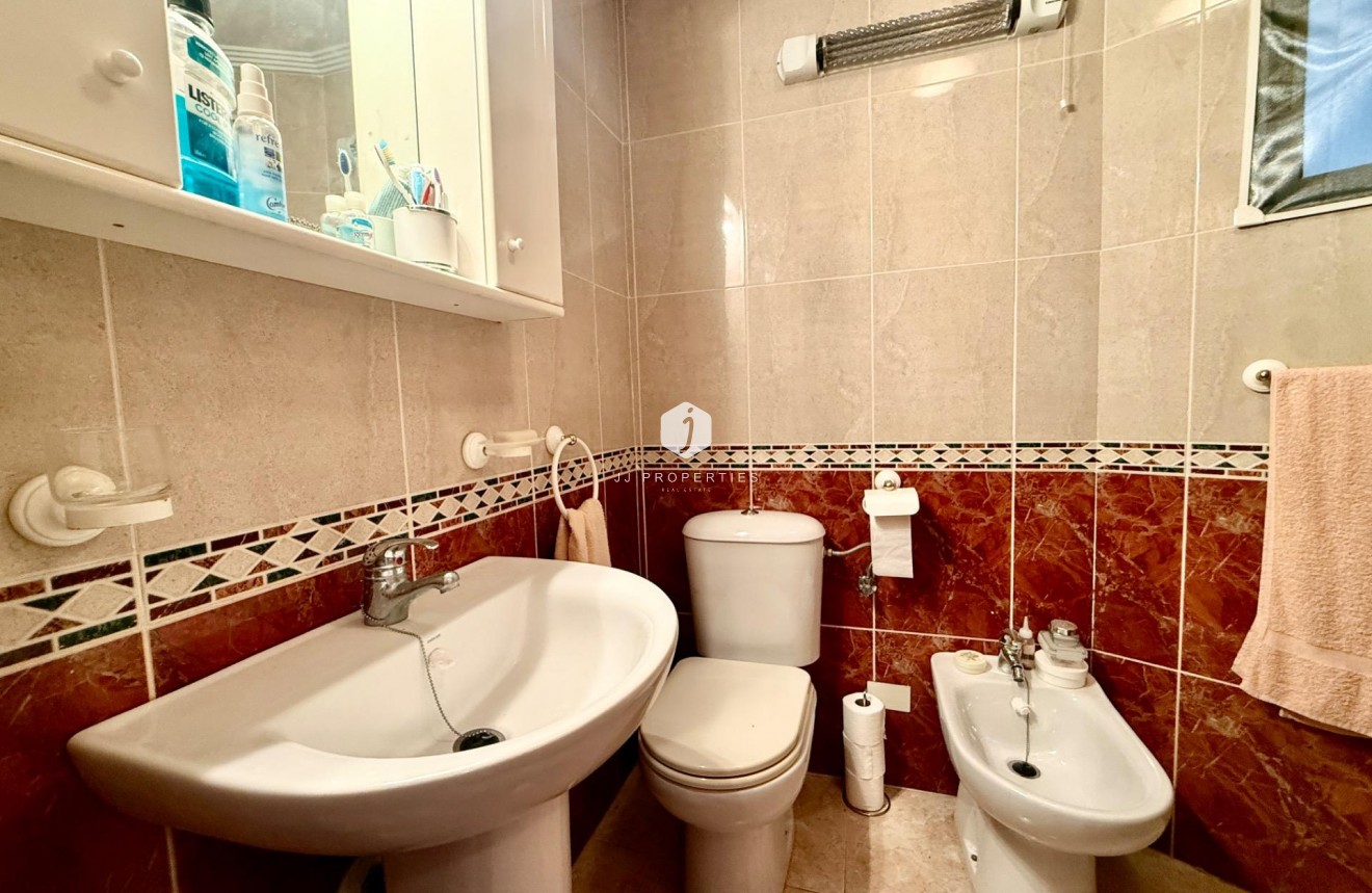 Aus zweiter Hand - Wohnung -
Torrevieja - PARQUE DE LAS NACIONES