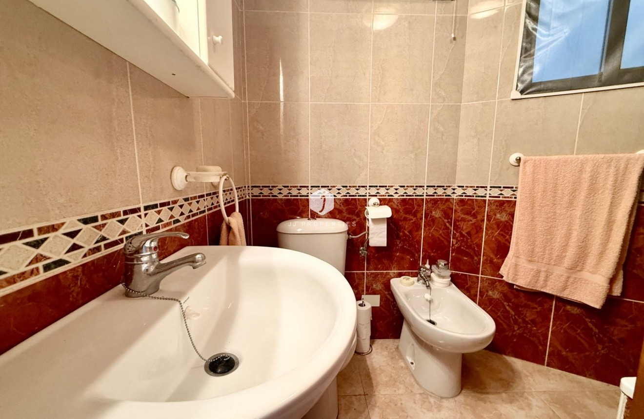 Aus zweiter Hand - Wohnung -
Torrevieja - PARQUE DE LAS NACIONES