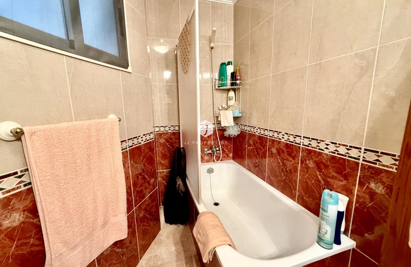 Aus zweiter Hand - Wohnung -
Torrevieja - PARQUE DE LAS NACIONES