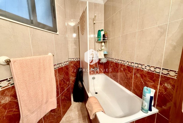 Aus zweiter Hand - Wohnung -
Torrevieja - PARQUE DE LAS NACIONES