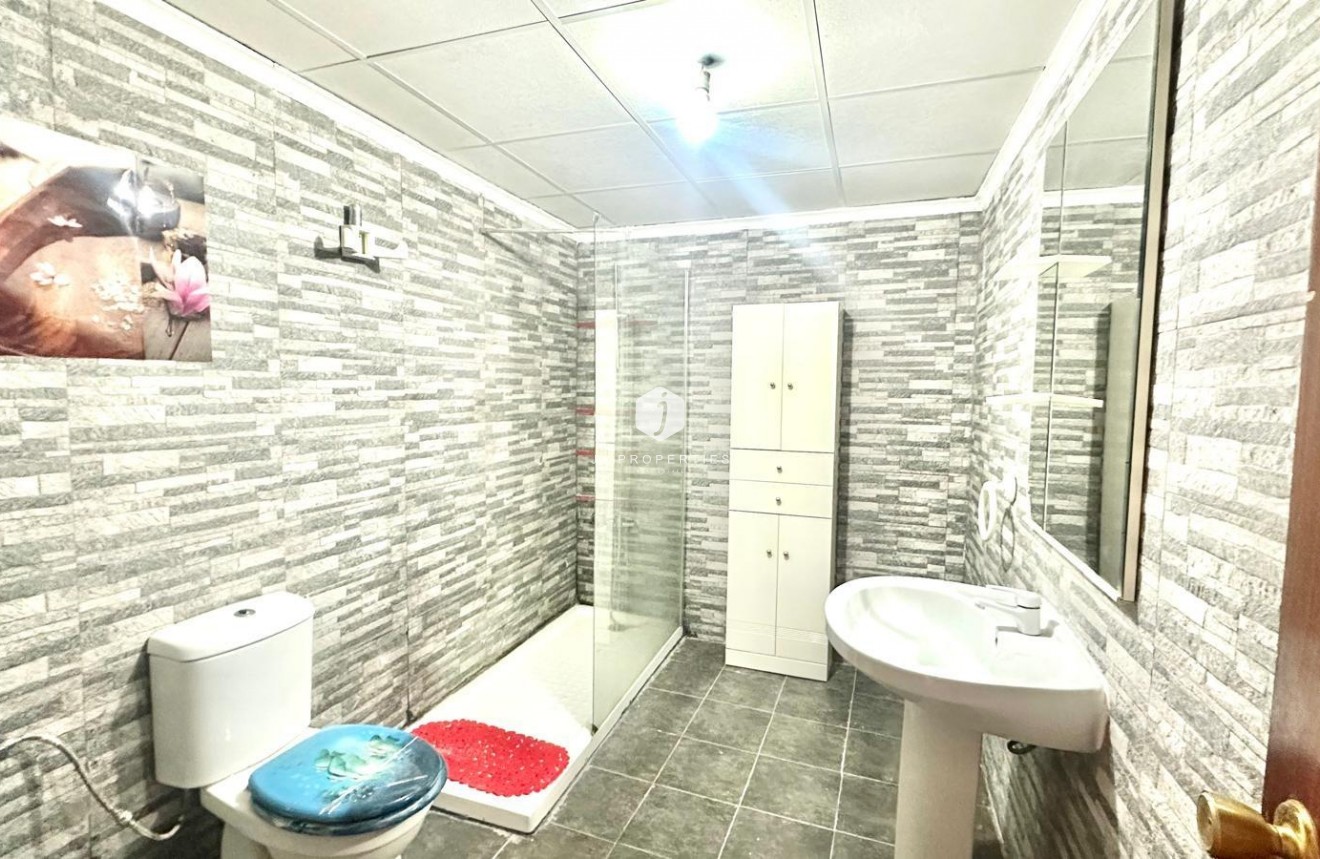 Aus zweiter Hand - Wohnung -
Torrevieja - Acequion