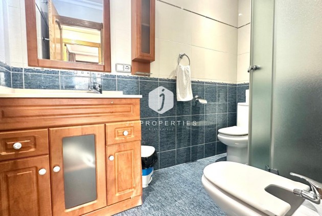 D'occasion - Attique -
Torrevieja