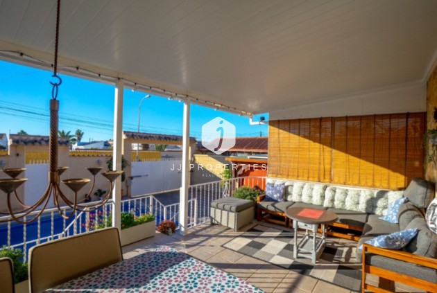 Aus zweiter Hand - Villa -
Torrevieja - Costa Blanca