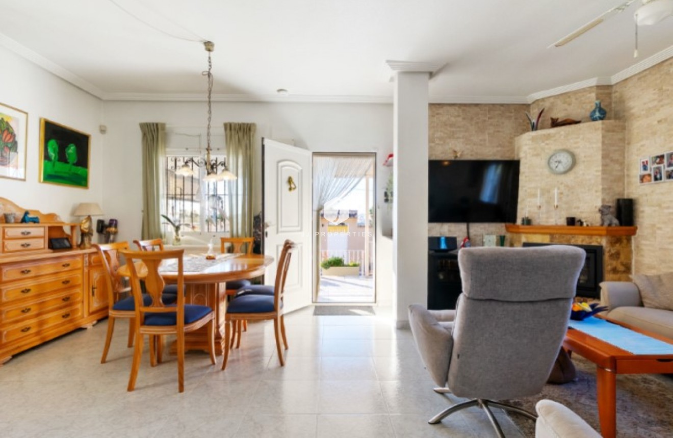 Aus zweiter Hand - Villa -
Torrevieja - Costa Blanca
