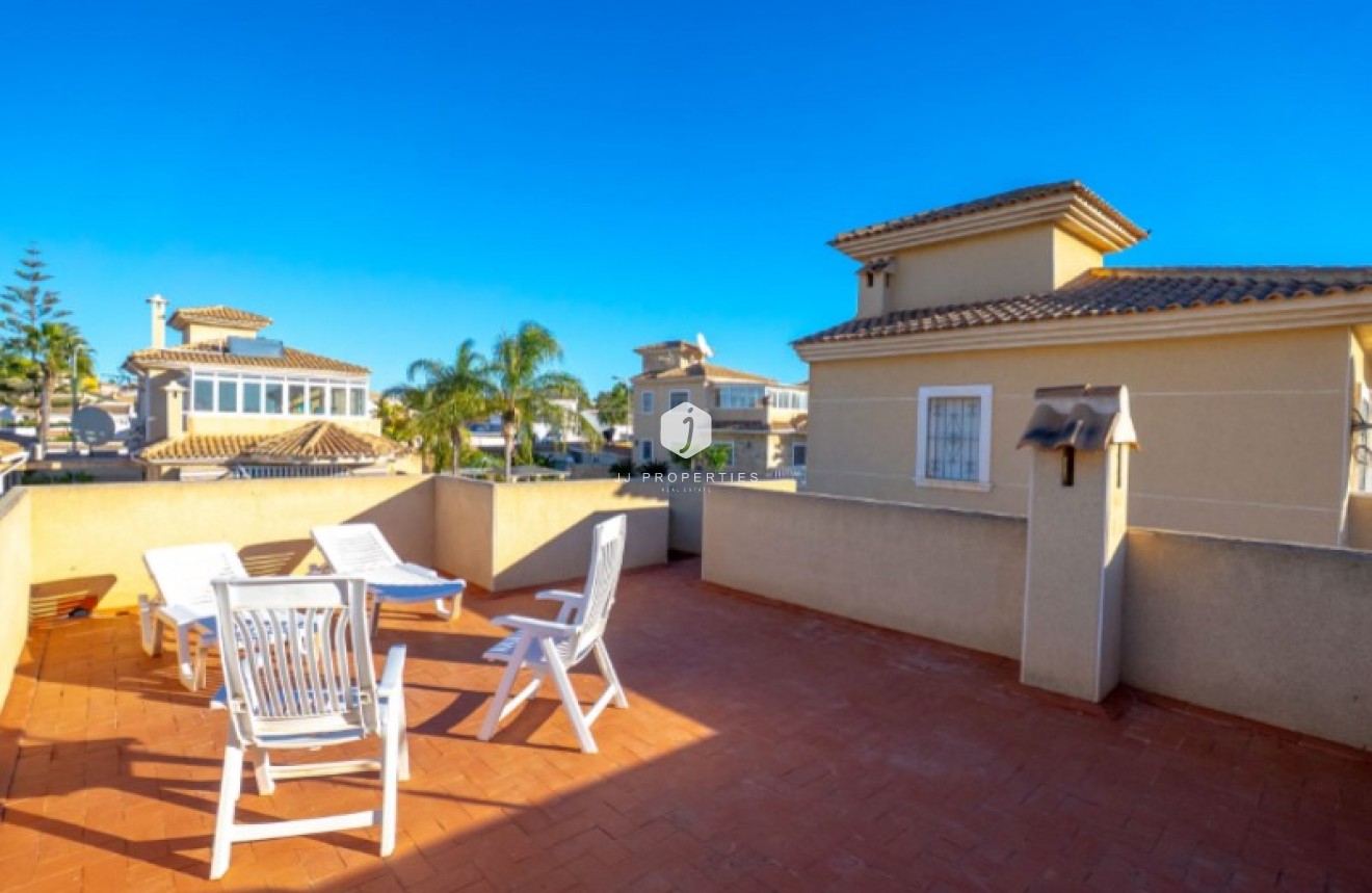 Aus zweiter Hand - Villa -
Torrevieja - Costa Blanca