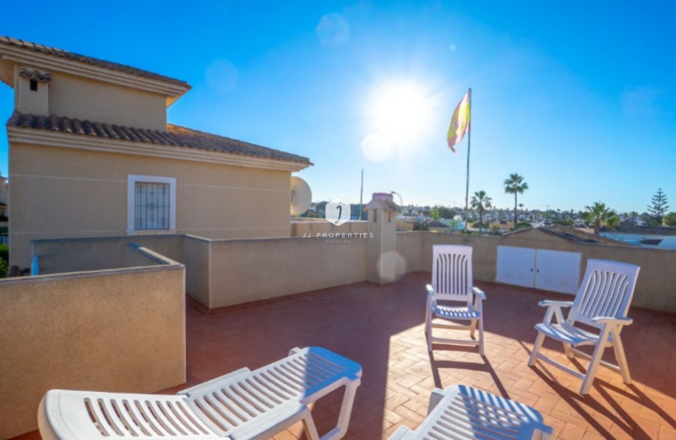 Aus zweiter Hand - Villa -
Torrevieja - Costa Blanca