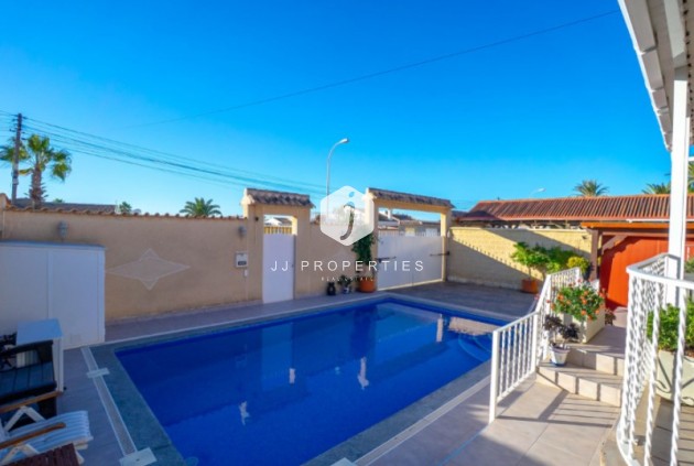 Aus zweiter Hand - Villa -
Torrevieja - Costa Blanca