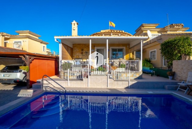 Aus zweiter Hand - Villa -
Torrevieja - Costa Blanca
