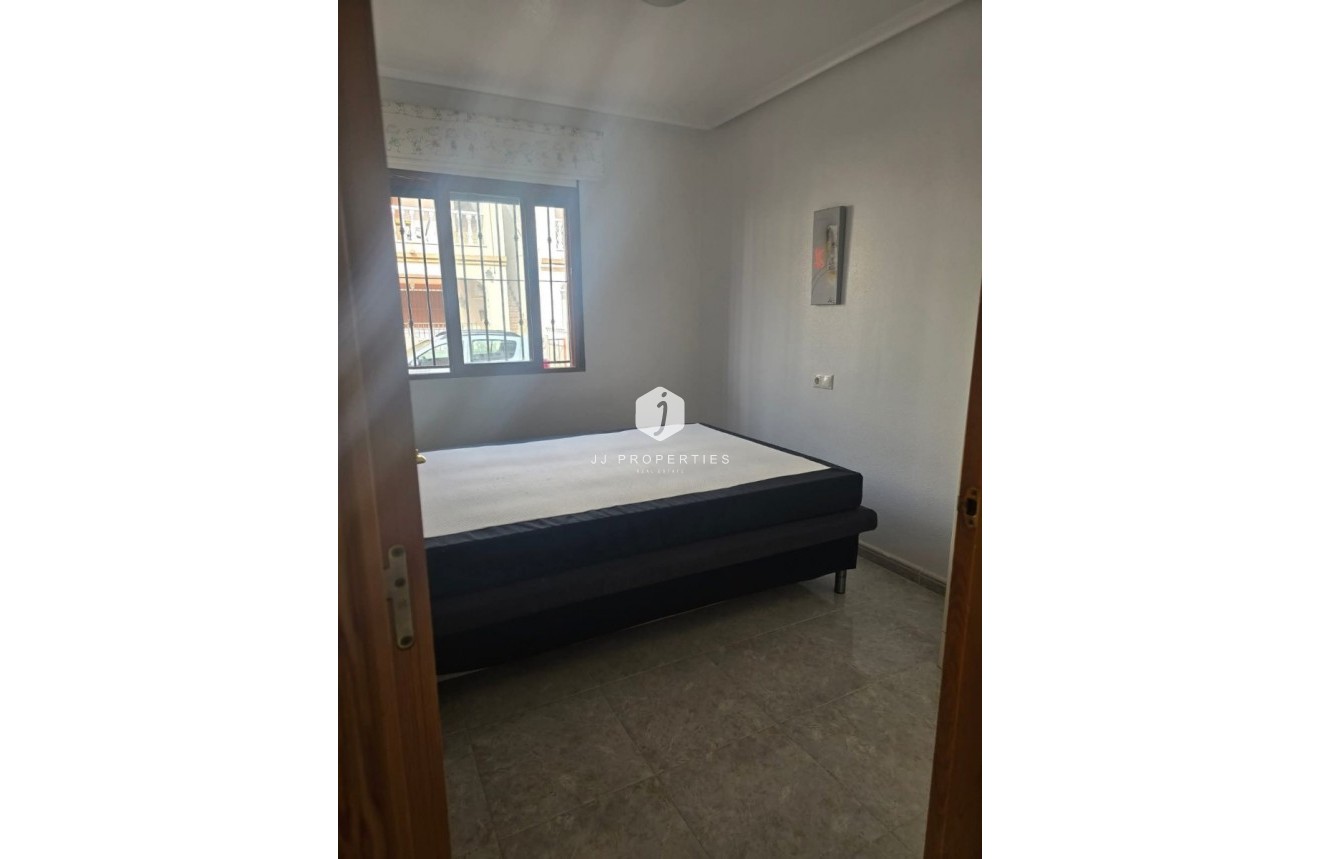 Aus zweiter Hand - Wohnung -
Daya Vieja - Costa Blanca