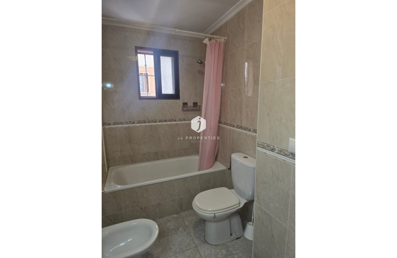 Aus zweiter Hand - Wohnung -
Daya Vieja - Costa Blanca