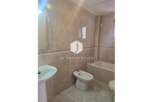 Aus zweiter Hand - Wohnung -
Daya Vieja - Costa Blanca