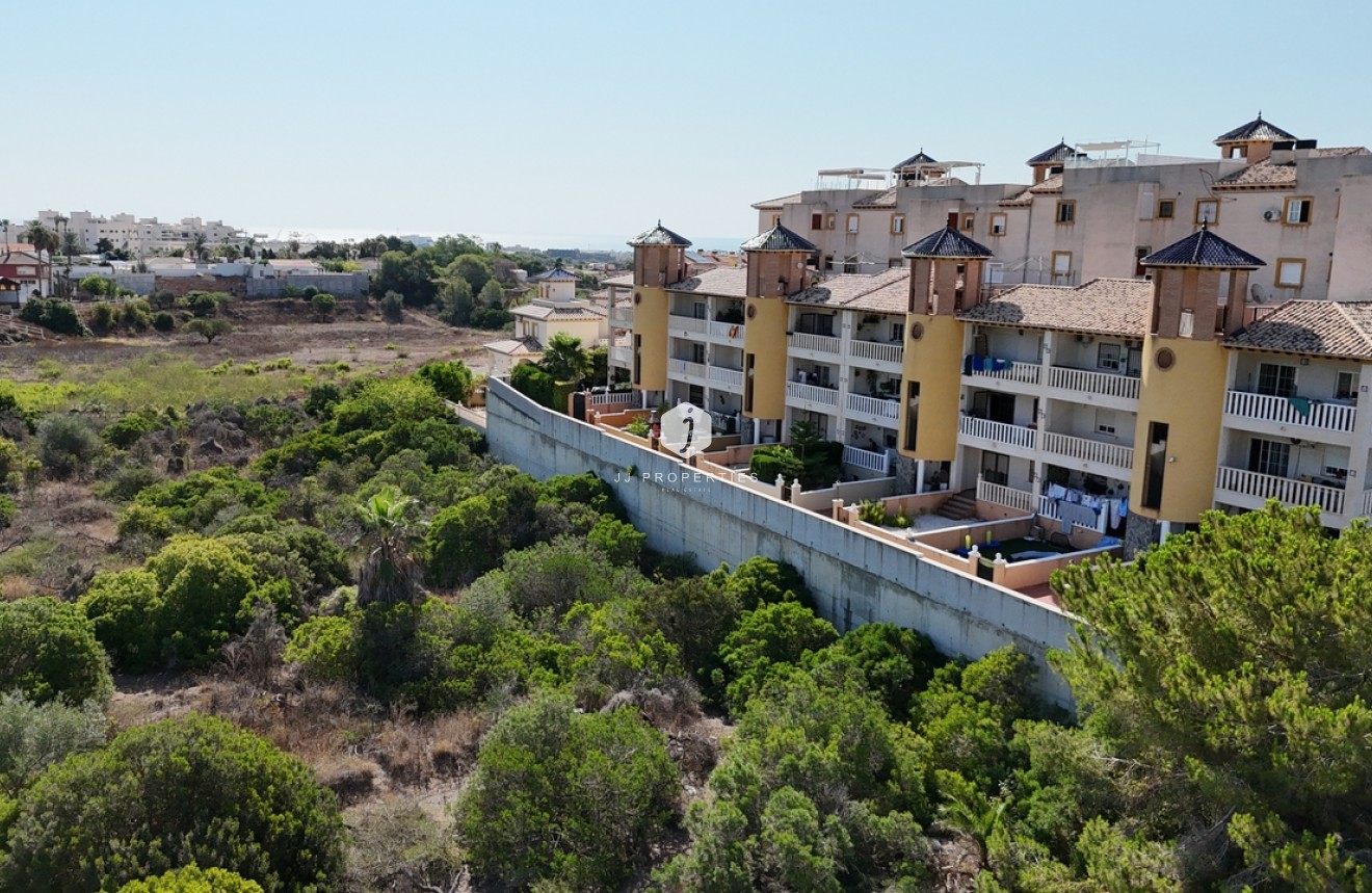 Aus zweiter Hand - Wohnung -
Cabo Roig - Costa Blanca