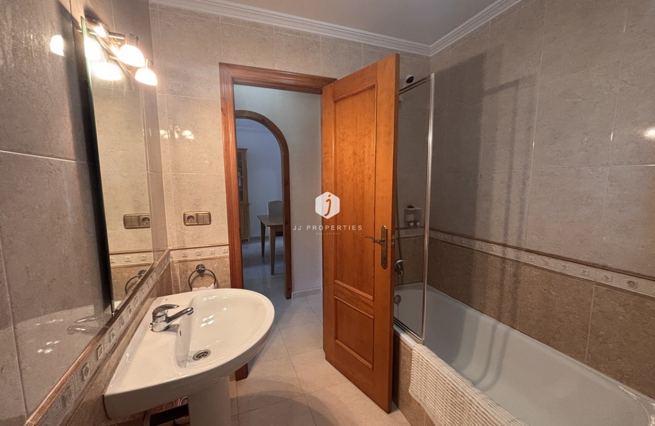 Aus zweiter Hand - Wohnung -
Cabo Roig - Costa Blanca